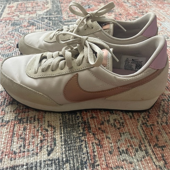 Nike Sneakers - Picture 2 of 6